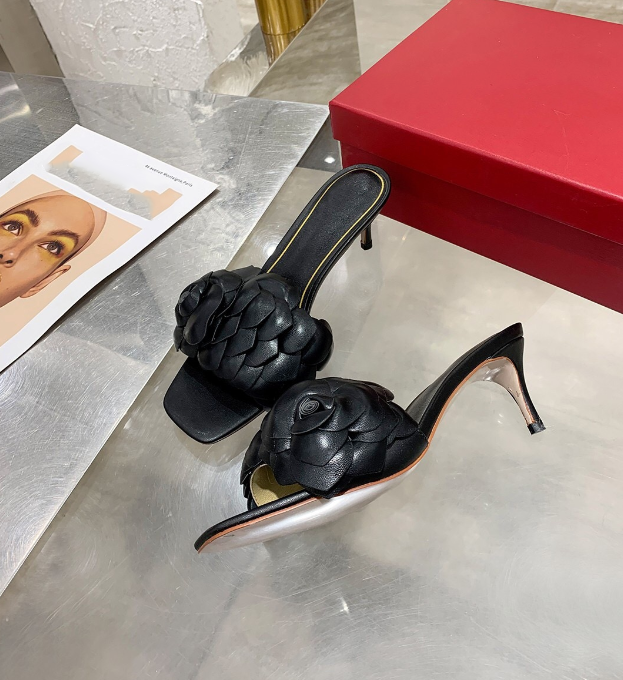 Woman Luxurys Designers Sandals Slippers Womens Fashion Designers High heel Slides Flip Flops Platform Sandals Ladies Slipper Womens Shoes, Black
Woman Luxurys Designers Sandals Slippers Womens Fashion Designers High heel Slides Flip Flops Platform Sandals Ladies Slipper Womens Shoes, Black