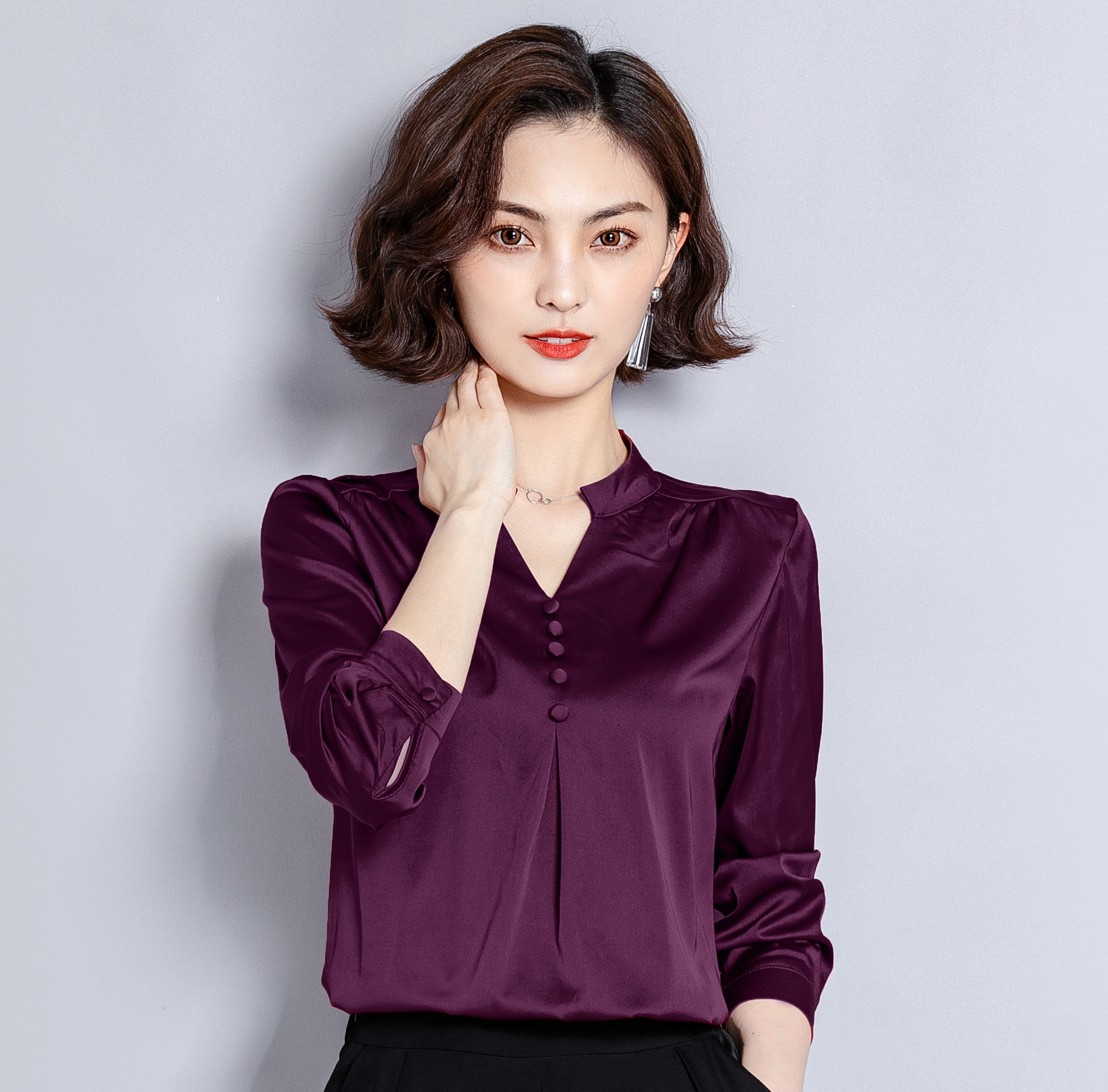 Fashion Autumn Women Silk Shirts Elegant Women Satin Blouse Shirt Woman V Neck OL Shirt Plus Size Womens Tops and Blouses Blouse 210225