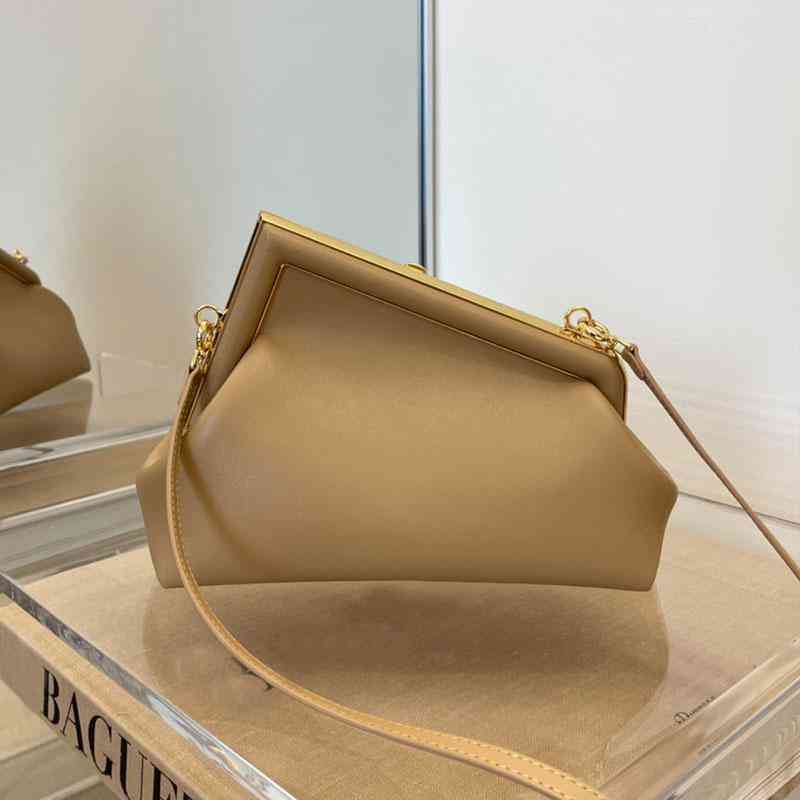 Women Fashion Messenger Handbag Quality Genuine Leather Crossbody Bag Dinner Hand Bags Letter Shoulder Back Pouch, Khaki
Women Fashion Messenger Handbag Quality Genuine Leather Crossbody Bag Dinner Hand Bags Letter Shoulder Back Pouch, Khaki