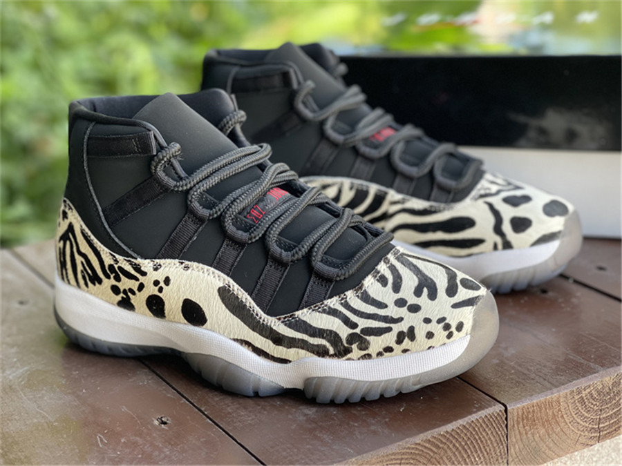 Authentic 11 Animal Instinct Shoes Men Women Black Red Sail White Bred Gamma Blue Jubilee Space Jam 45 Concord Win Like 96 Cap And Gown Outd
Authentic 11 Animal Instinct Shoes Men Women Black Red Sail White Bred Gamma Blue Jubilee Space Jam 45 Concord Win Like 96 Cap And Gown Outd