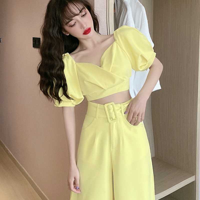 Sexy Women Outfit Solid Color Two Pieces Set V-Neck Puff Sleeve Short Crop Tops+Split Wide Leg Pant Korean Fashion Suit 210526, Yellow
Sexy Women Outfit Solid Color Two Pieces Set V-Neck Puff Sleeve Short Crop Tops+Split Wide Leg Pant Korean Fashion Suit 210526, Yellow