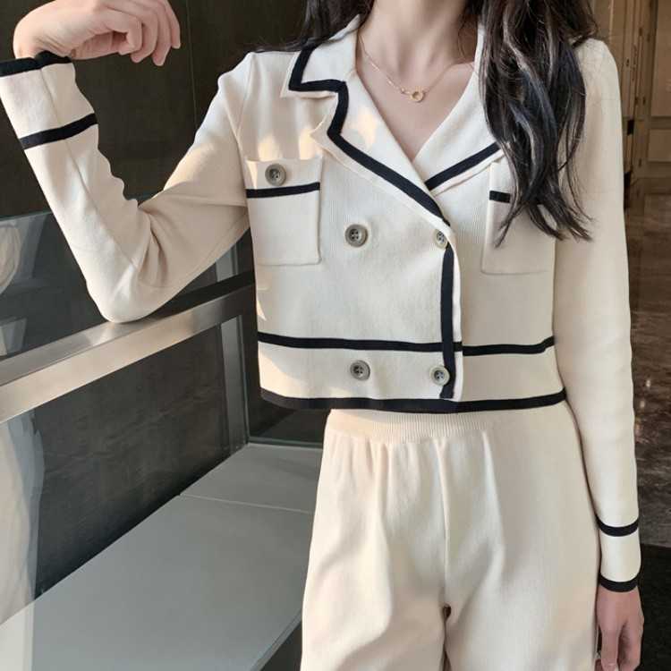 Elegant Women Spring 2 Piece Set Knit Lapel Long Sleeve Double breasted Sweaters Top + Ankle-Length Wide Leg Pant Suits 210526, Photo color
Elegant Women Spring 2 Piece Set Knit Lapel Long Sleeve Double breasted Sweaters Top + Ankle-Length Wide Leg Pant Suits 210526, Photo color