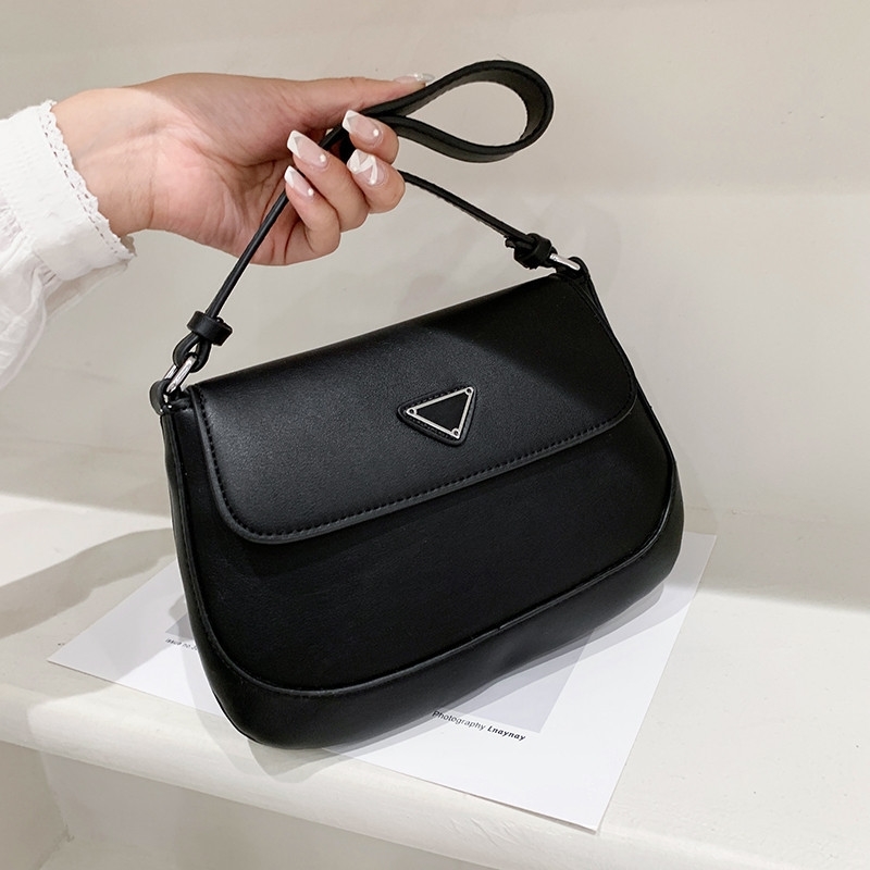 80% Off Bag women's bag summer new fashion small square version simple armpit solid color Single Shoulder Messenger Handbags, White
80% Off Bag women's bag summer new fashion small square version simple armpit solid color Single Shoulder Messenger Handbags, White