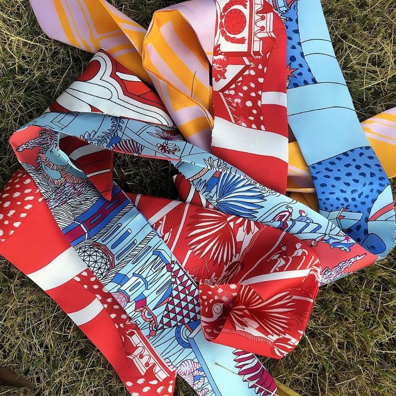 Scarves 2021 Leopard Pattern Arrivals Bag Scarf Horse Print Silk Women Headband Small Ribbon Hair Handbag Luxury
Scarves 2021 Leopard Pattern Arrivals Bag Scarf Horse Print Silk Women Headband Small Ribbon Hair Handbag Luxury
