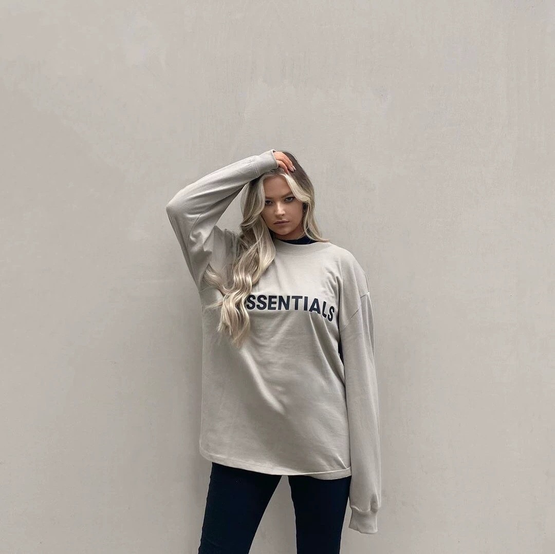 Fashion Men Women Designer Sweatshirts Mans Letter Print essential Long Sleeve Hoodies High Quality Multicolor Mens Sweatshirt Brand Streetwear Pullover, Extra not product
Fashion Men Women Designer Sweatshirts Mans Letter Print essential Long Sleeve Hoodies High Quality Multicolor Mens Sweatshirt Brand Streetwear Pullover, Extra not product