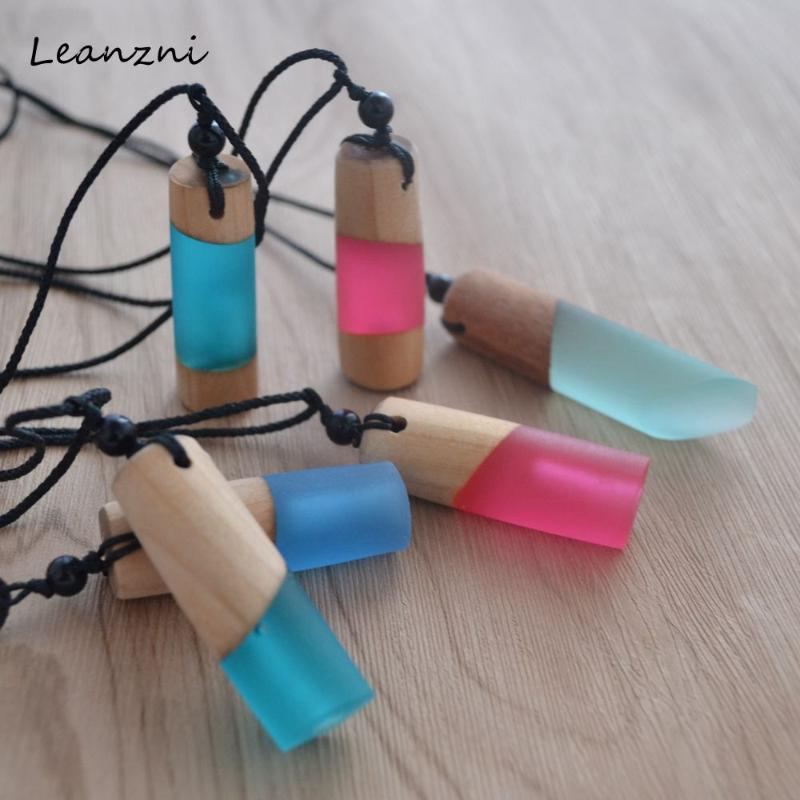 Pendant Necklaces Leanzni Circular Fashion Hand-made Wood Resin Necklace Pendant, Woven Rope, Gifts, Men And Women's Applicable Jewelry
Pendant Necklaces Leanzni Circular Fashion Hand-made Wood Resin Necklace Pendant, Woven Rope, Gifts, Men And Women's Applicable Jewelry