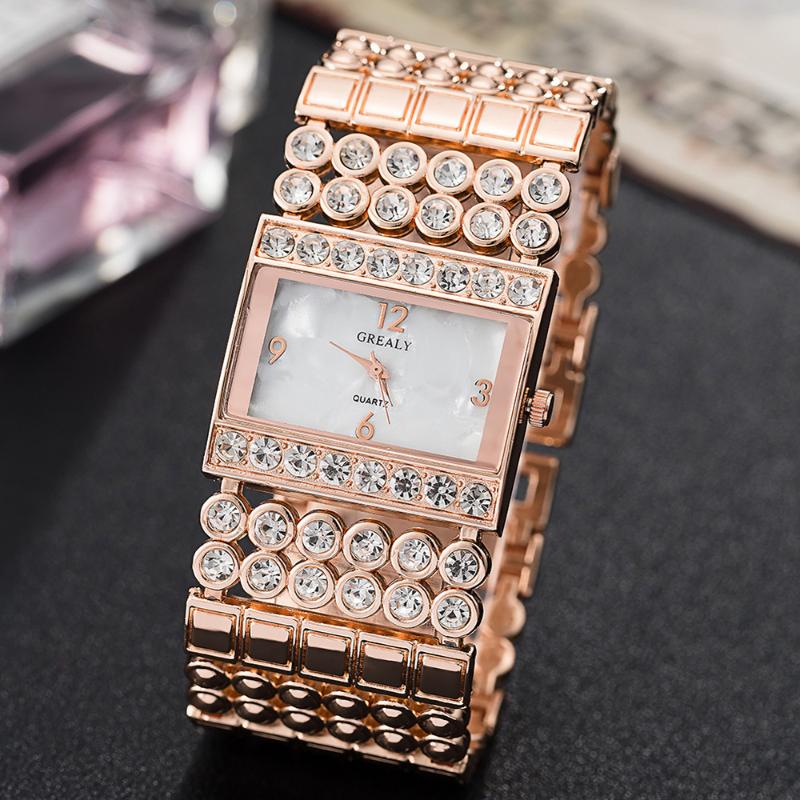 Wristwatches Personalized Square Watch Diamond Ladies Waterproof Trend 2022 Fashion Bracelet Atmosphere Female Gift Box Set, Gold
Wristwatches Personalized Square Watch Diamond Ladies Waterproof Trend 2022 Fashion Bracelet Atmosphere Female Gift Box Set, Gold