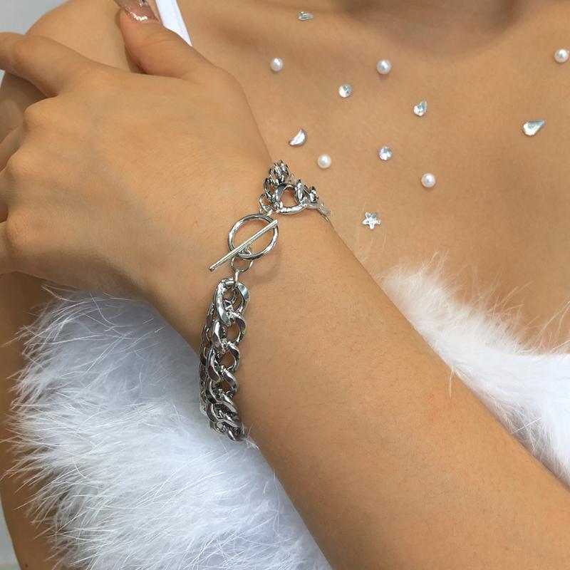 Charm Bracelets Lalynnly Luxury Temperament OT Buckle Bracelet For Women Girls Punk Style Female Hand Chain Wholesale Jewelry B1540, Golden;silver
Charm Bracelets Lalynnly Luxury Temperament OT Buckle Bracelet For Women Girls Punk Style Female Hand Chain Wholesale Jewelry B1540, Golden;silver