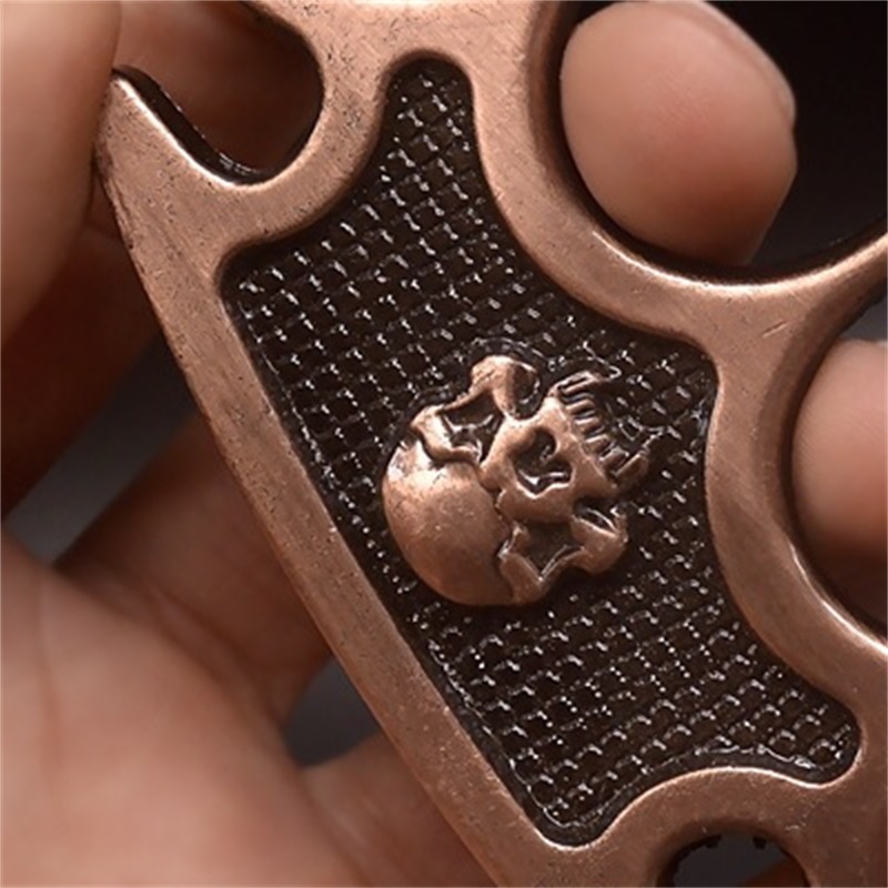 Fingers Four Knuckle Protective Gear Martial Art Self Defense Knuckles Dusters Men and Women Outdoor Safety 5kg Q2
Fingers Four Knuckle Protective Gear Martial Art Self Defense Knuckles Dusters Men and Women Outdoor Safety 5kg Q2