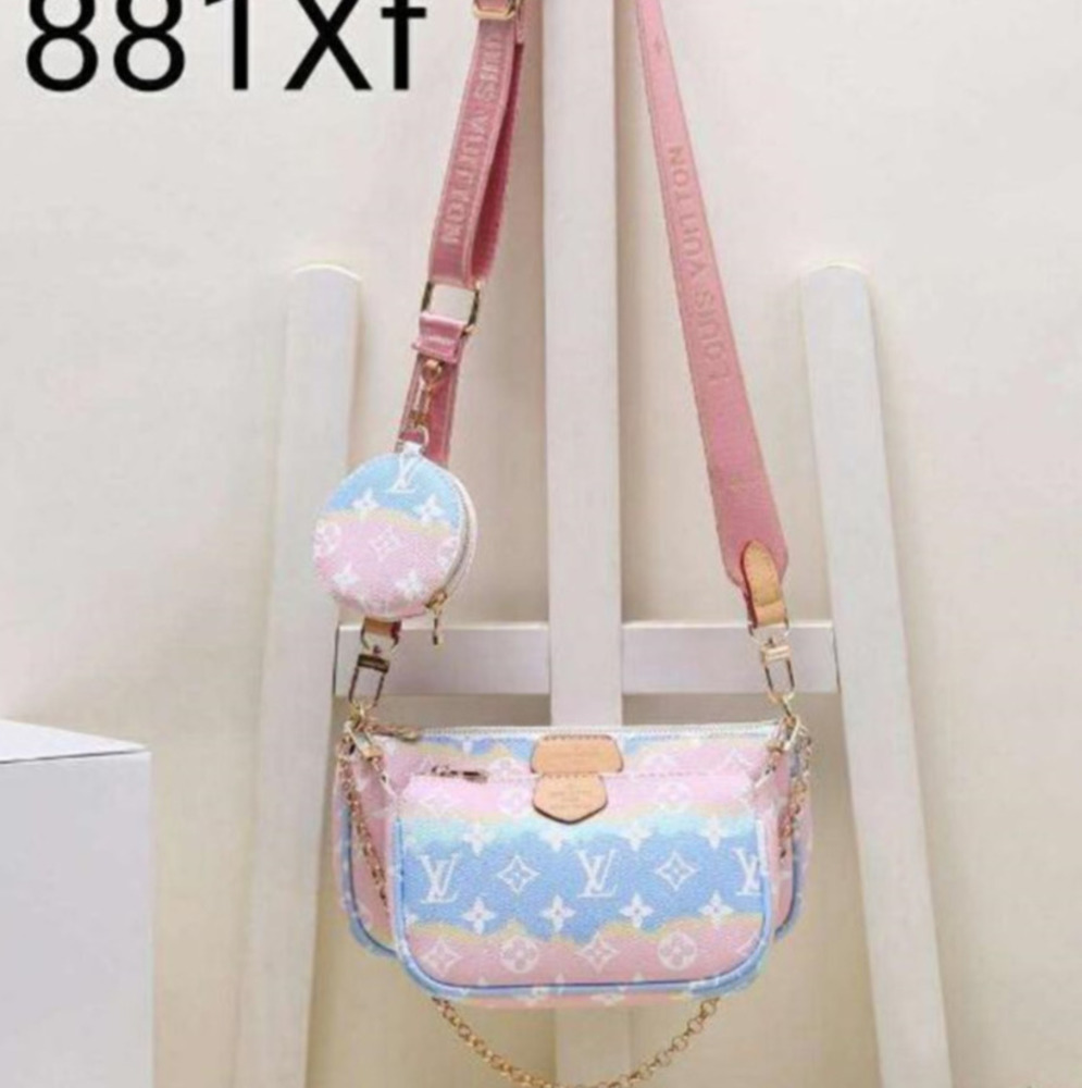 Femmes bags Fashion Women Handbags Purses Accessories Crossbody Bag Shoulder Bags Chain Bags Wallet Purse #13;LV LOUIS VITTON
Femmes bags Fashion Women Handbags Purses Accessories Crossbody Bag Shoulder Bags Chain Bags Wallet Purse #13;LV LOUIS VITTON