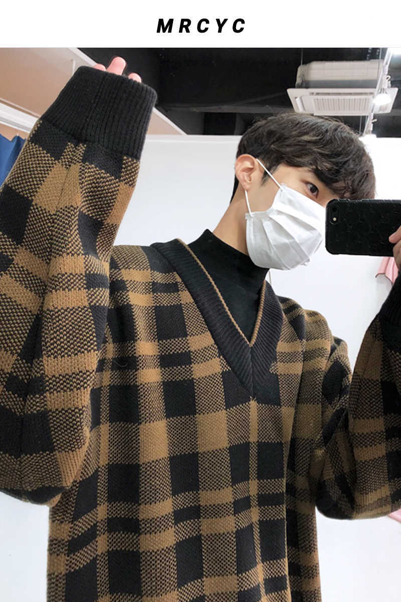 Retro sweater trend autumn and winter plaid V-neck loose men's trend Korean pullover mens sweater Y0907