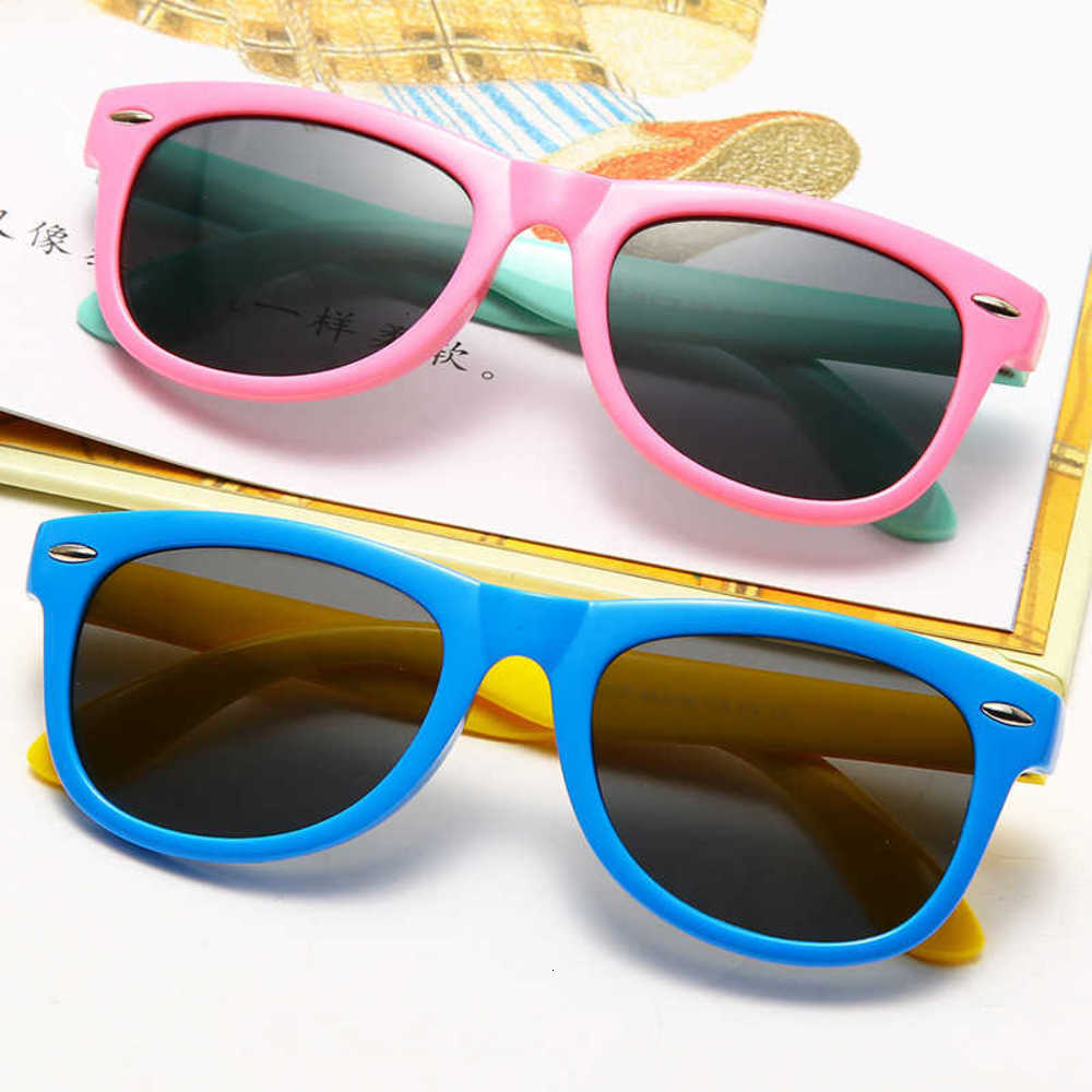 silicone polarized children's sunglasses Fashion ultraviolet Sunglasses baby glasses, Blue
silicone polarized children's sunglasses Fashion ultraviolet Sunglasses baby glasses, Blue