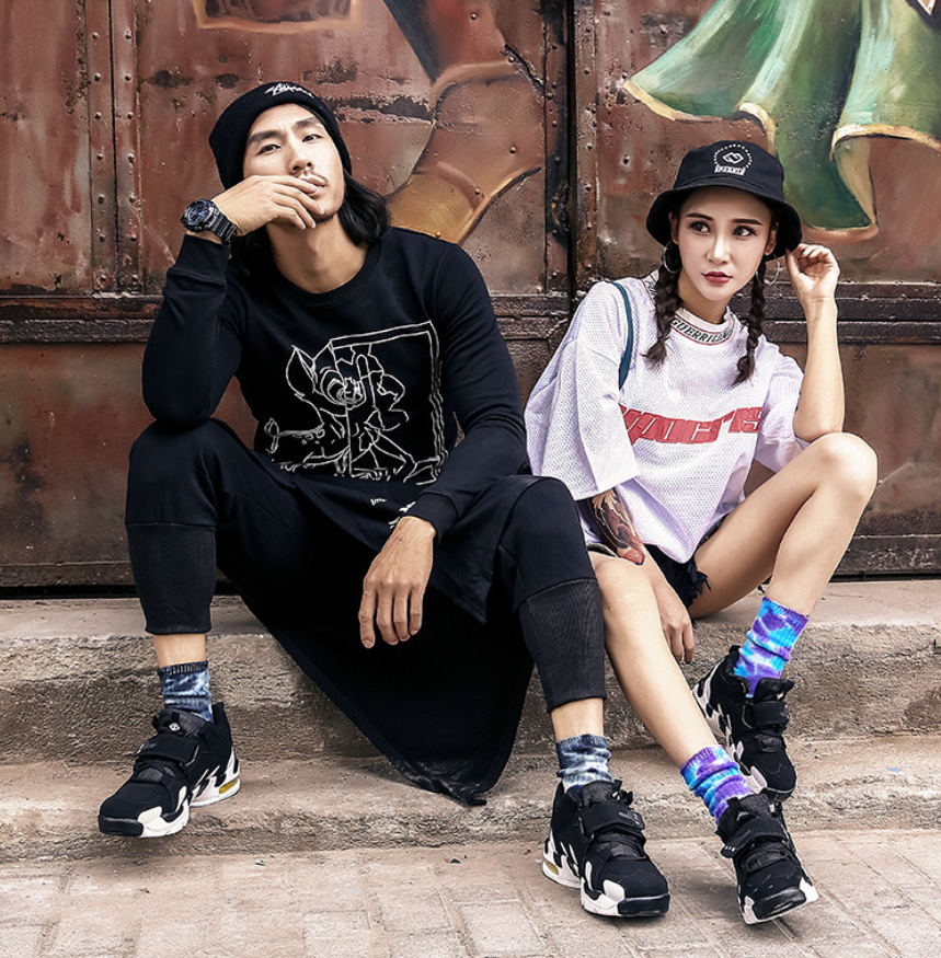 New Graffiti Tie-dye Men and Women Socks Cotton Colorful Vortex Fashion Skateboard HipHop Casual Funny Happy Soft Girls Sockings