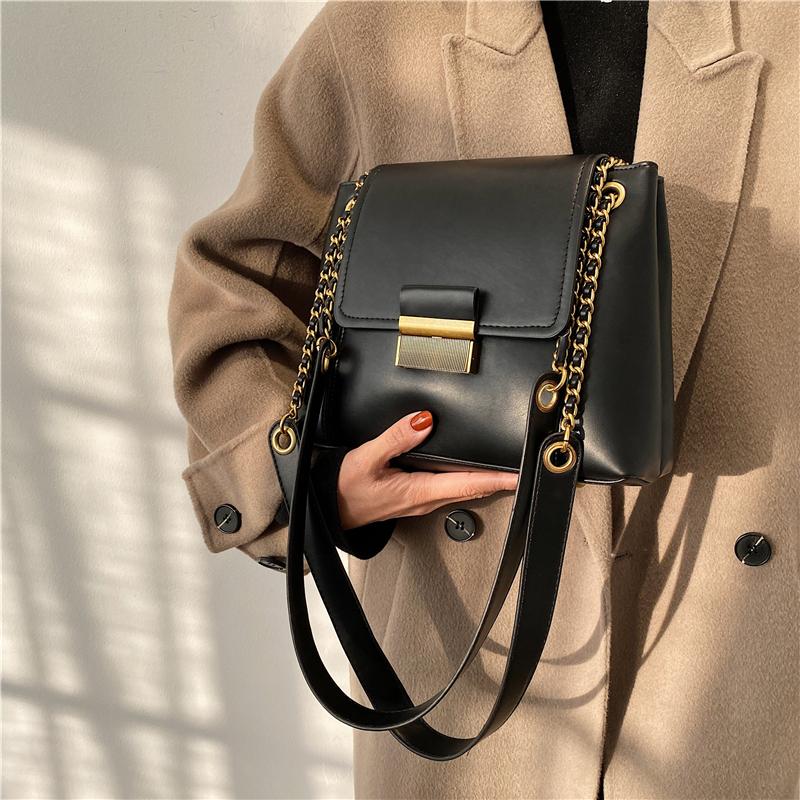 High Capacity PU Leather Women Shoulder Crossbody Bags 2021 New Chains Vintage Women Handbags Ladies Casual Totes Female Purses, Black
High Capacity PU Leather Women Shoulder Crossbody Bags 2021 New Chains Vintage Women Handbags Ladies Casual Totes Female Purses, Black