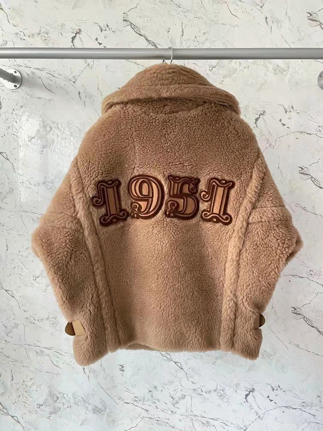 70 anniversary style MAX** Teddy Bear alpaca fur Coat short parkas With Cashmere Lining women coats single button 1951, Brown
70 anniversary style MAX** Teddy Bear alpaca fur Coat short parkas With Cashmere Lining women coats single button 1951, Brown