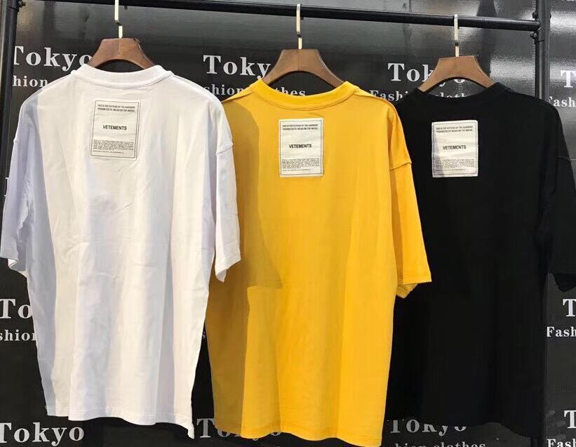 2021 New 19fw Latest Hip Hop Summer Back Patch Vetements Oversize Men Women Short Sleeve t Shirt Kanye West Tee Black White Yellow Cotton Bg
2021 New 19fw Latest Hip Hop Summer Back Patch Vetements Oversize Men Women Short Sleeve t Shirt Kanye West Tee Black White Yellow Cotton Bg