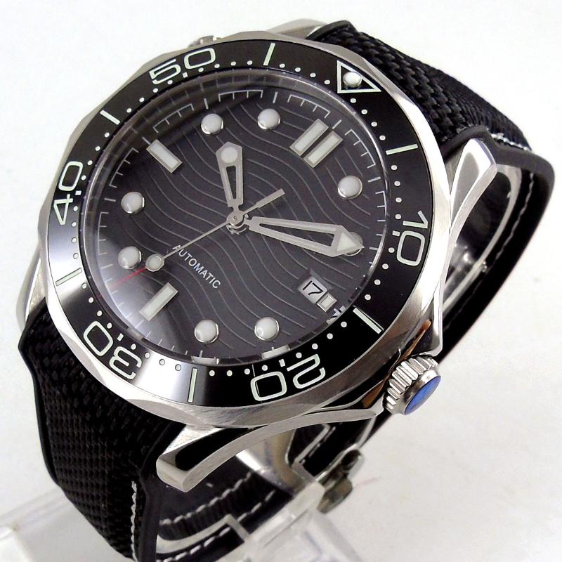 Wristwatches NH35A/Miyota8215/MingZhu2813 Movement Sapphire Men's Automatic Watch Black Face Luminous Glass Caseback Rubber Brushed Watches
Wristwatches NH35A/Miyota8215/MingZhu2813 Movement Sapphire Men's Automatic Watch Black Face Luminous Glass Caseback Rubber Brushed Watches