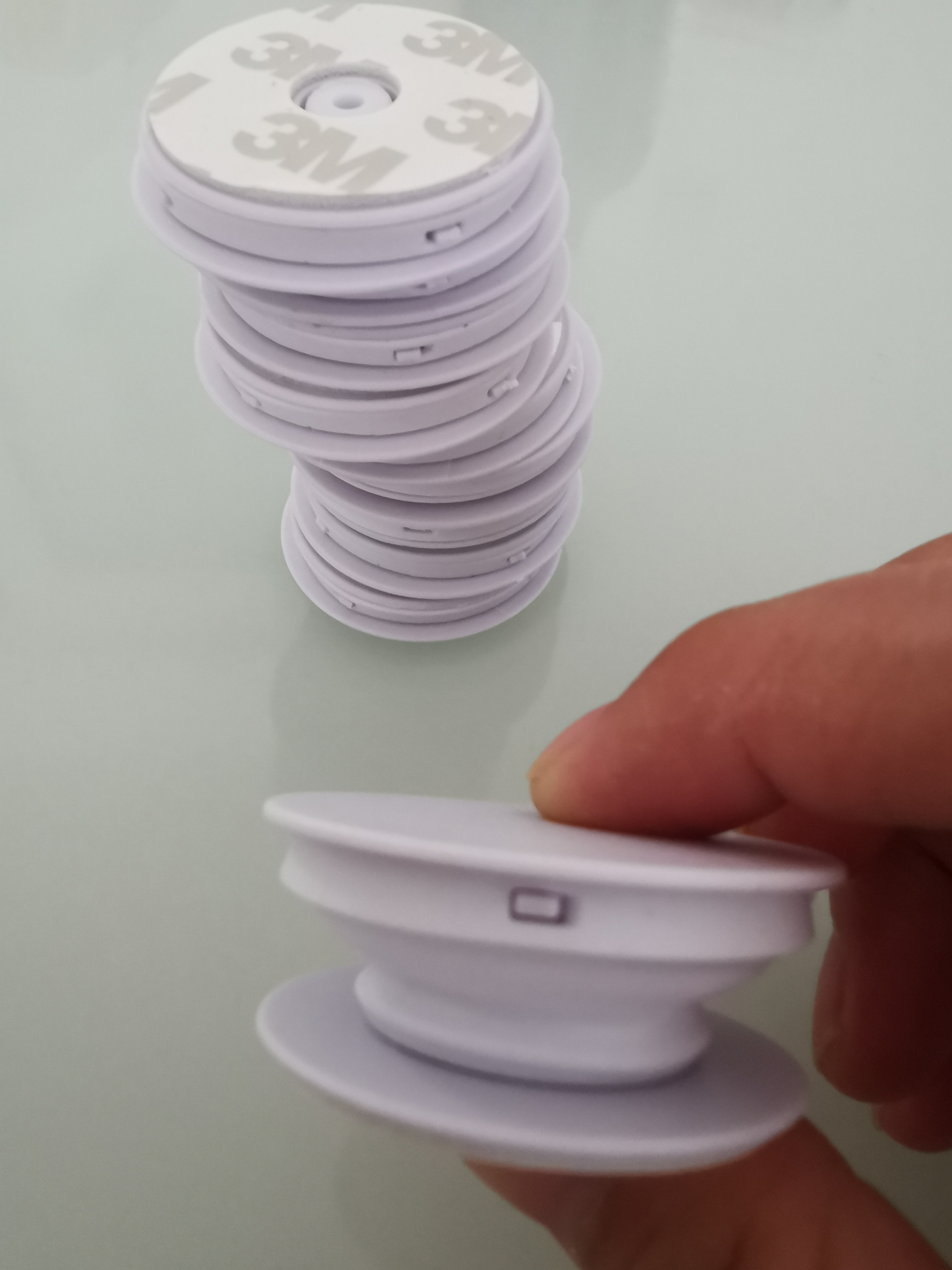 Universal Cell Phone Holder with OPP bag Real glue Expandable Grip Stand 360 Degree Finger Holder Flexible For iPhone Samsung, White
Universal Cell Phone Holder with OPP bag Real glue Expandable Grip Stand 360 Degree Finger Holder Flexible For iPhone Samsung, White