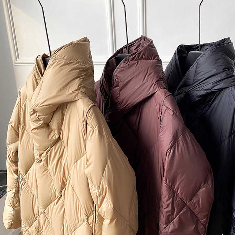 Janveny Ultra Light Women's Winter 90% White Duck Down Jacket Long Puffer Fluffy Coat Hooded Female Loose Feather Parkas 211013