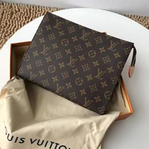 LOUIS VITTON LV High quality designer handbag men Clutch wallet Women Genuine Leather Cosmetic Bags man satchel bags purse
LOUIS VITTON LV High quality designer handbag men Clutch wallet Women Genuine Leather Cosmetic Bags man satchel bags purse