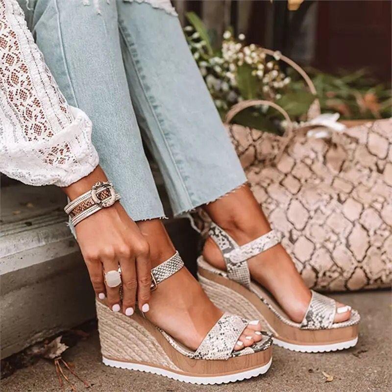 Sandals Summer Women Sandlas Plus Size Concise High Heel Wedges Snake Print PU Soft Buckle Solie Platform Front Rear Strap Female Shoes, Black
Sandals Summer Women Sandlas Plus Size Concise High Heel Wedges Snake Print PU Soft Buckle Solie Platform Front Rear Strap Female Shoes, Black