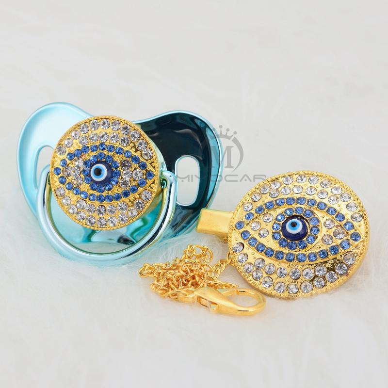 Pacifiers# MIYOCAR Gold Beautiful Evil Eye Pacifier And Clip Set Lovely BPA Free Dummy Bling Unique AEYE-1
Pacifiers# MIYOCAR Gold Beautiful Evil Eye Pacifier And Clip Set Lovely BPA Free Dummy Bling Unique AEYE-1