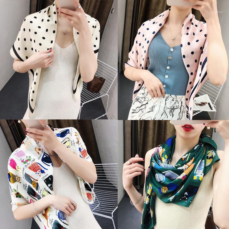 90*90cm Design Scarves For Women Shawl Print Silk Feeling Hijab Scarf Female Bandana Square Neckerchief Foulard Ladies Wrap 2021, Blue;gray
90*90cm Design Scarves For Women Shawl Print Silk Feeling Hijab Scarf Female Bandana Square Neckerchief Foulard Ladies Wrap 2021, Blue;gray