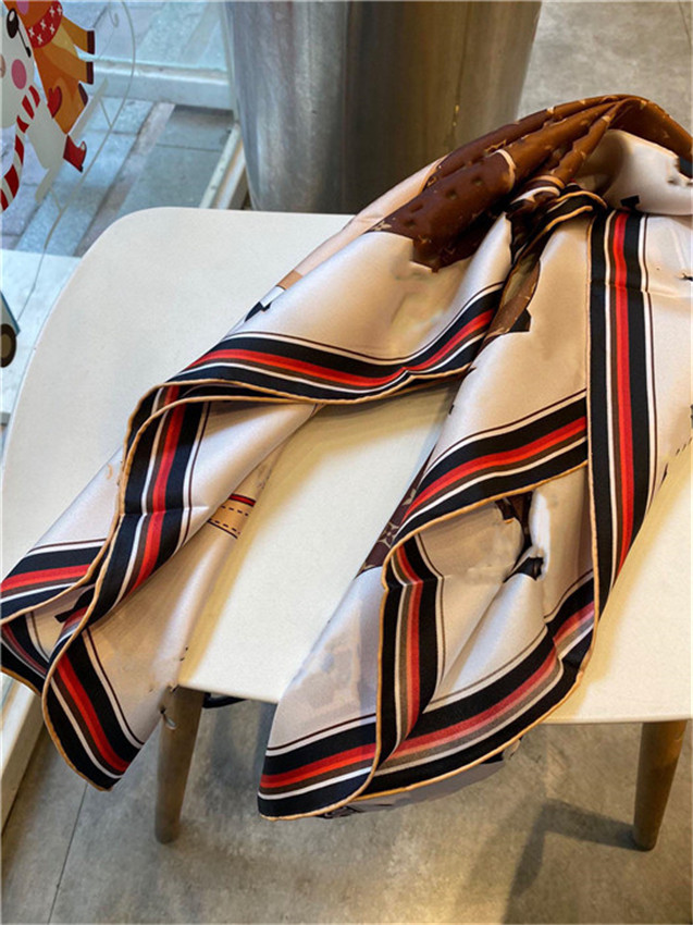 2021 new 90cm silk square designer designs high quality printed silk multi-functional scarf and scarf
2021 new 90cm silk square designer designs high quality printed silk multi-functional scarf and scarf
