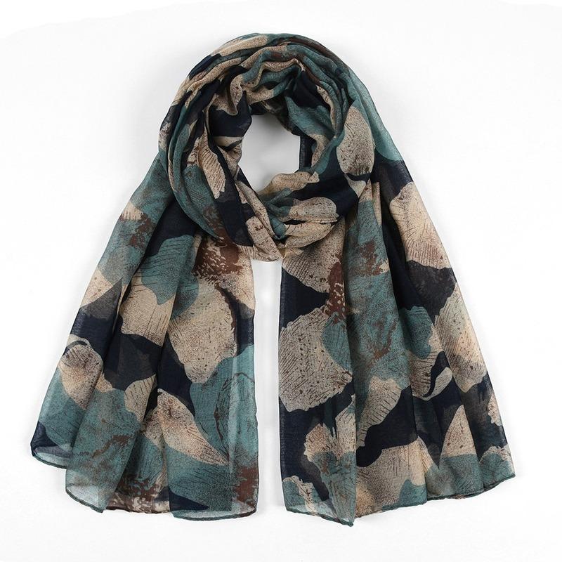 Scarves Women Lotus Leaf Print Bali Yarn Scarf Warm Shawl Autumn Winter Flower Decoration Rectangular Headscarf Sunscreen Hijab
Scarves Women Lotus Leaf Print Bali Yarn Scarf Warm Shawl Autumn Winter Flower Decoration Rectangular Headscarf Sunscreen Hijab