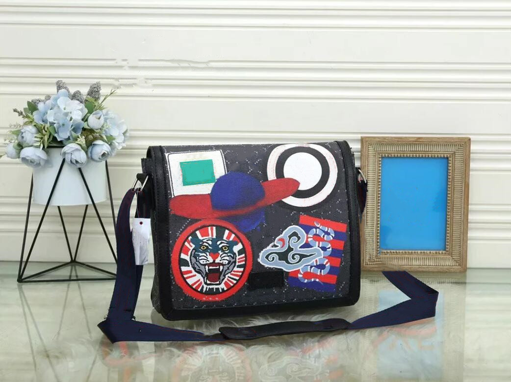 Men Messenger Bags Pu Leather Shoulder Crossbody Bag Designers Man Snake tiger Handbag Male Briefcase, Black
Men Messenger Bags Pu Leather Shoulder Crossbody Bag Designers Man Snake tiger Handbag Male Briefcase, Black