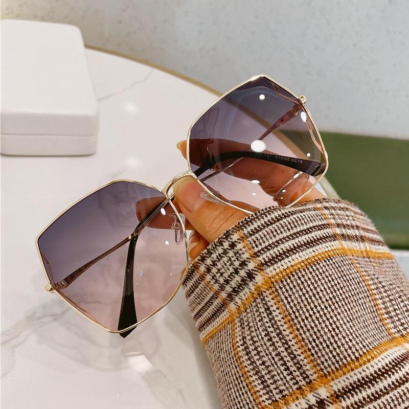 Sun Men Sunglass Glass Shape Square Metal Maui Gem Lastest Glasses Polarized Sunglasses Kojbg, White;black
Sun Men Sunglass Glass Shape Square Metal Maui Gem Lastest Glasses Polarized Sunglasses Kojbg, White;black