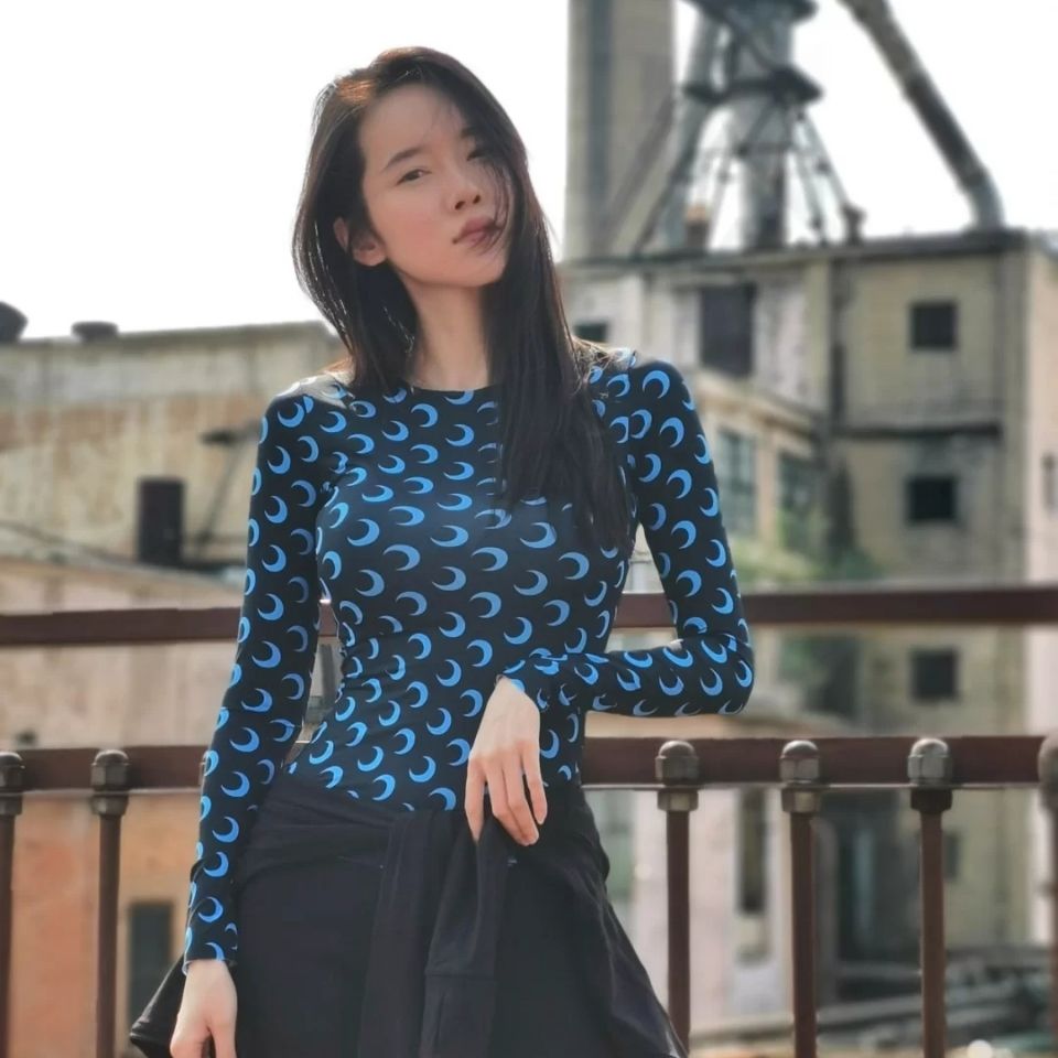 womens marine crew neck cotton short-sleeved T-shirt embroidered crescent moon print moon top, Like the pictures
womens marine crew neck cotton short-sleeved T-shirt embroidered crescent moon print moon top, Like the pictures