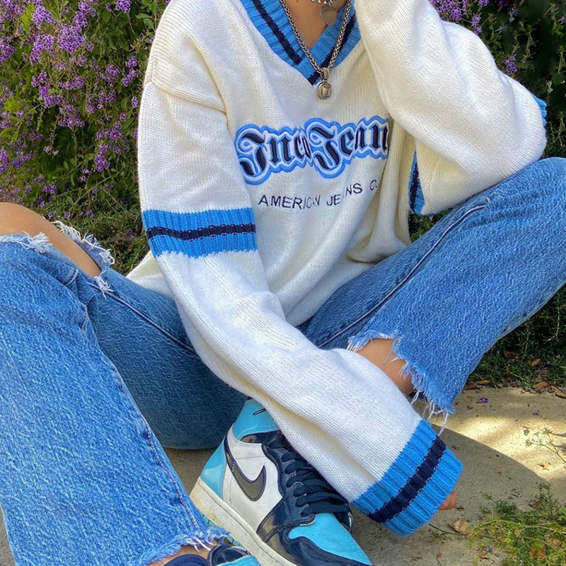 2021 Letter Embroider V-neck Vintage Preppy Style Oversized Sweaters Women Winter Tops Pullovers Long Sleeve Loose Casual New Brand U8wo, White
2021 Letter Embroider V-neck Vintage Preppy Style Oversized Sweaters Women Winter Tops Pullovers Long Sleeve Loose Casual New Brand U8wo, White