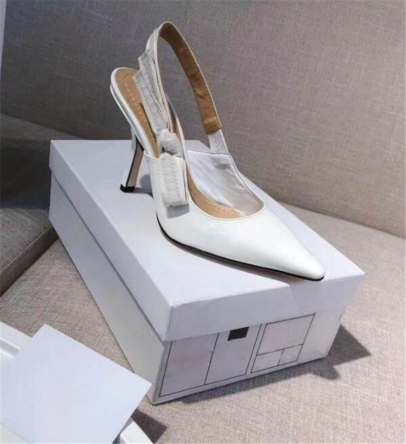 Fashion High heeled sandals Gladiator Leather Pointed shoes sexy Designer luxury heel High heeled shoes Letter woman shoes 42, Black
Fashion High heeled sandals Gladiator Leather Pointed shoes sexy Designer luxury heel High heeled shoes Letter woman shoes 42, Black