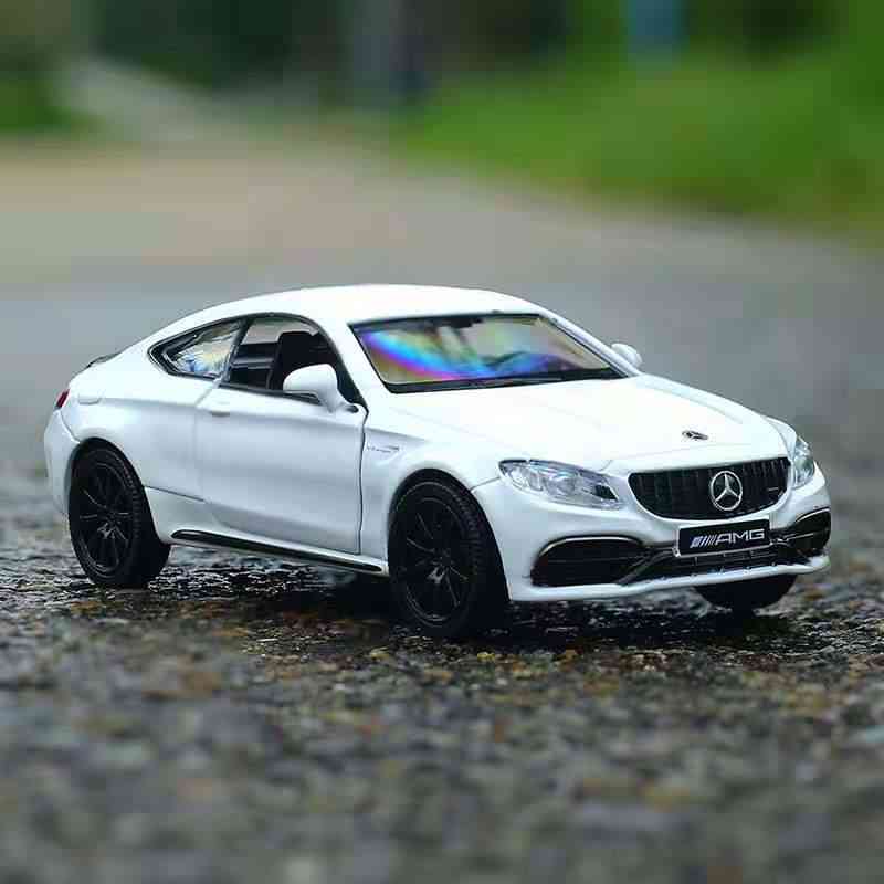 Children's birthday gift, AMG C63 s coupe toy, exquisite simulation, die-casting toy car, RmZ car style 1:36, alloy model
Children's birthday gift, AMG C63 s coupe toy, exquisite simulation, die-casting toy car, RmZ car style 1:36, alloy model