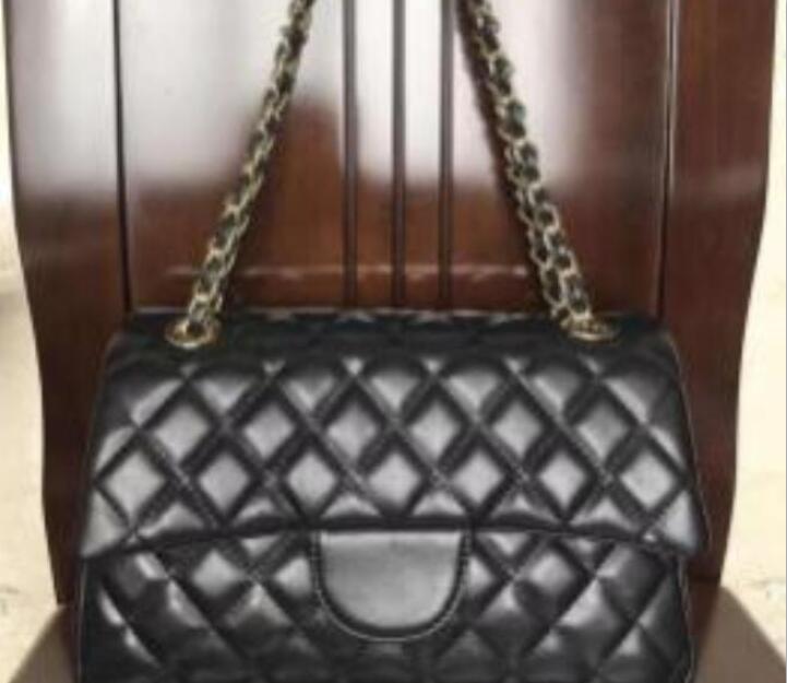 2021 hot sale evening bag, cosmetic bag, diagonal bag, golden chain and silver chain, free shipping
2021 hot sale evening bag, cosmetic bag, diagonal bag, golden chain and silver chain, free shipping