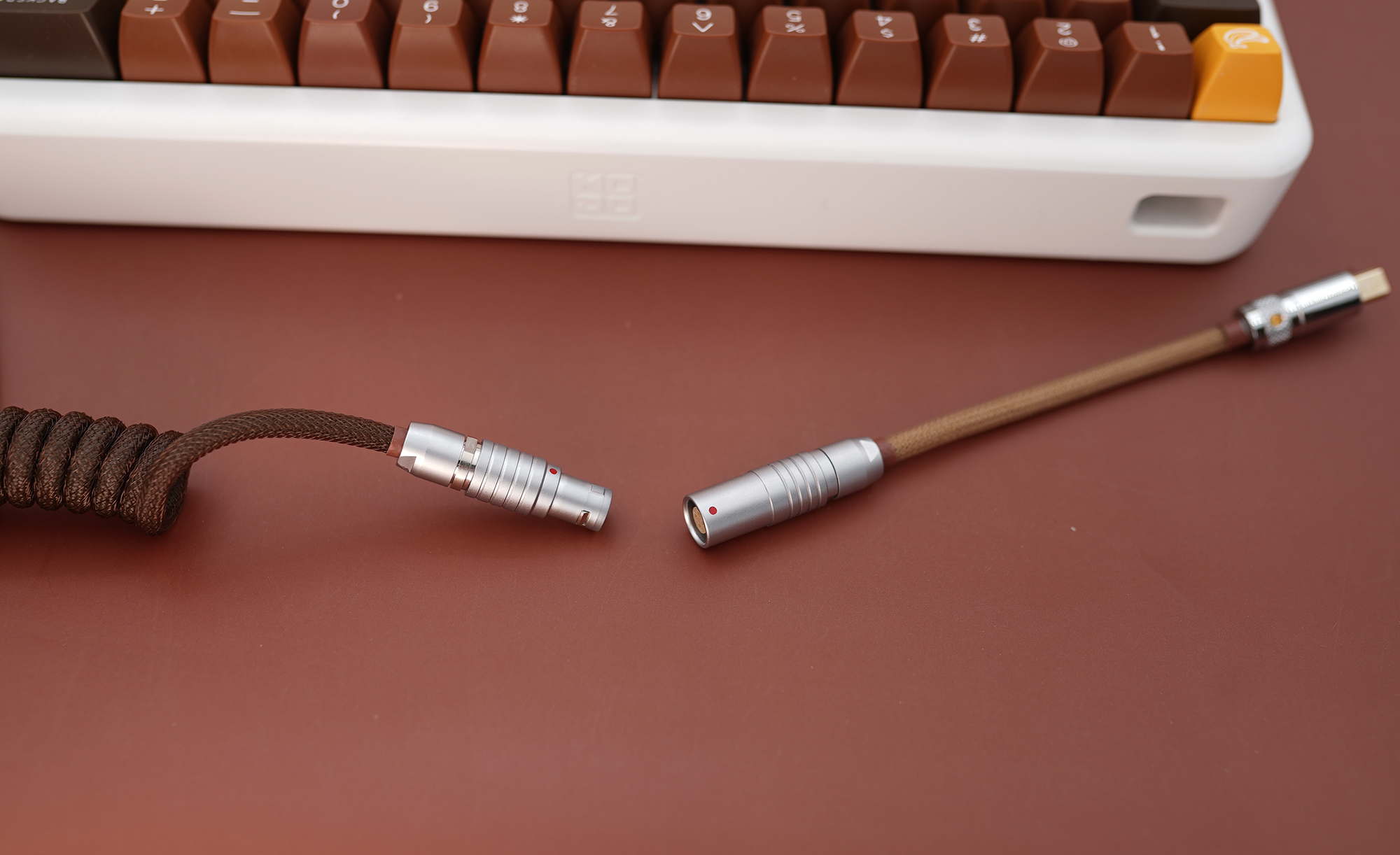 GeekCable Handmade Customized Mechanical Keyboard Data Cable For GMK Theme SP Keycap Line Chocolate Colorway