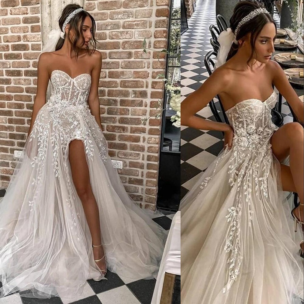 2021 Sexy Beach Boho A Line Wedding Dresses Marriage Bridal Gowns for Bride Elegant Lace Beads Strapless Illusion Sheer Sleeveless High Side Split Pri