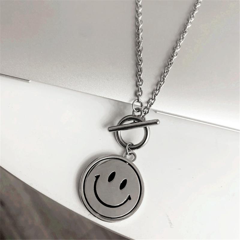 Pendant Necklaces Smile Necklace Punk Chain Hip-hop Style Rotatable Gothic Aesthetic For Unisex Gift
Pendant Necklaces Smile Necklace Punk Chain Hip-hop Style Rotatable Gothic Aesthetic For Unisex Gift