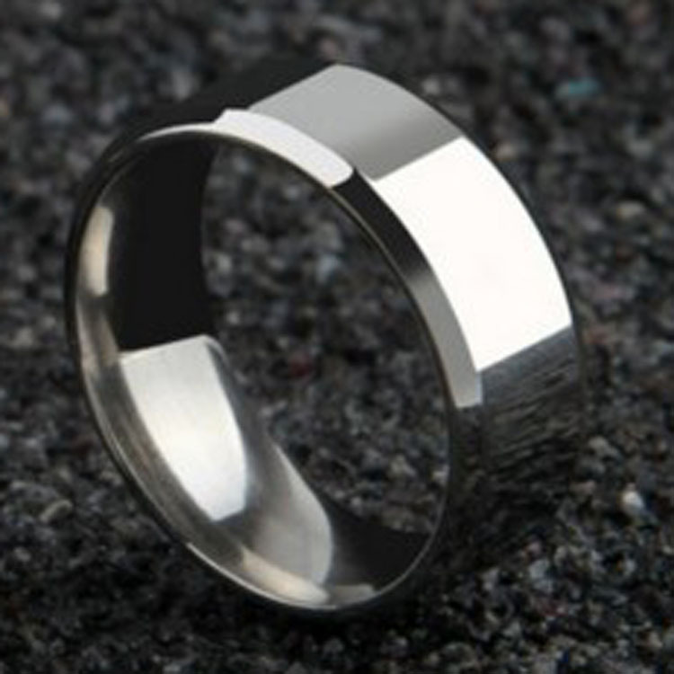 8mm Cool Black Titanium Steel Men Ring Smooth Bling Rings for Male Boyfriend Husband Jewel Silver Man Rings Fashion Jewelry