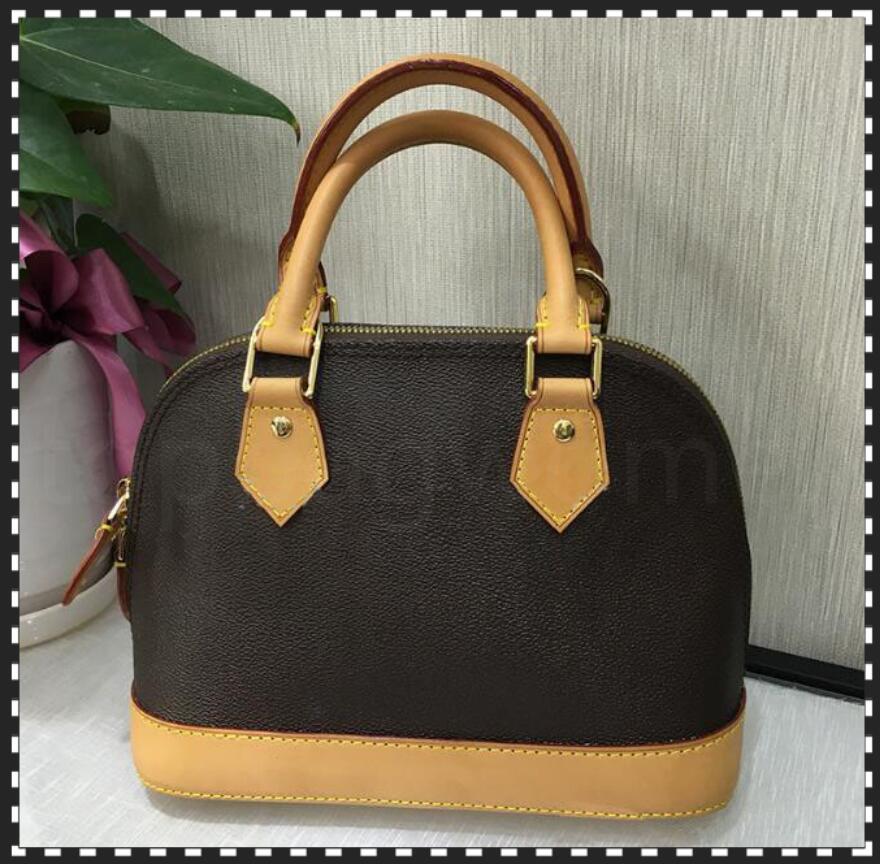 High quality ALMA BB shell bag women handbag leather flower Embossed shoulder bags crossbody bag Messenger handbags with lock Shoulder strap, Brown
High quality ALMA BB shell bag women handbag leather flower Embossed shoulder bags crossbody bag Messenger handbags with lock Shoulder strap, Brown