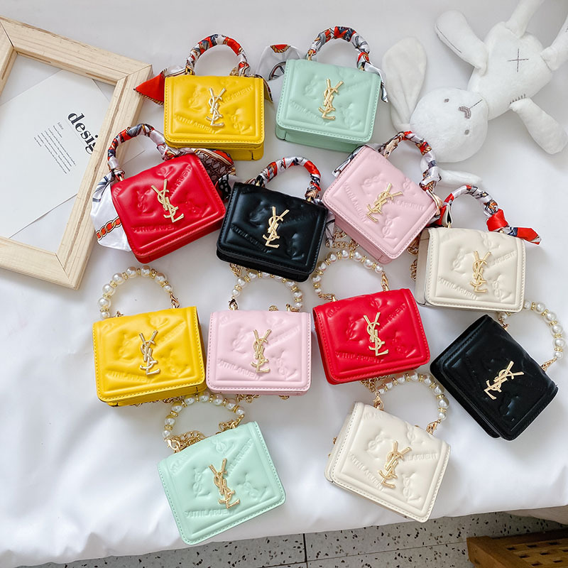 Kids Luxury Handags Kids Designer Messenger Bags Fashion Letter Plaid Scarves Pearl Change Purse Children Women Mini Bags F013, Green-scarves
Kids Luxury Handags Kids Designer Messenger Bags Fashion Letter Plaid Scarves Pearl Change Purse Children Women Mini Bags F013, Green-scarves