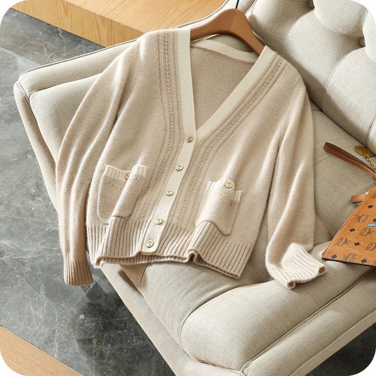 Women's Sweaters Female sweater cashmere cardigan jacket medium length knitted or crocheted with loose v cleavage striped thin ladies trench MAQS, 1# shoe box
Women's Sweaters Female sweater cashmere cardigan jacket medium length knitted or crocheted with loose v cleavage striped thin ladies trench MAQS, 1# shoe box