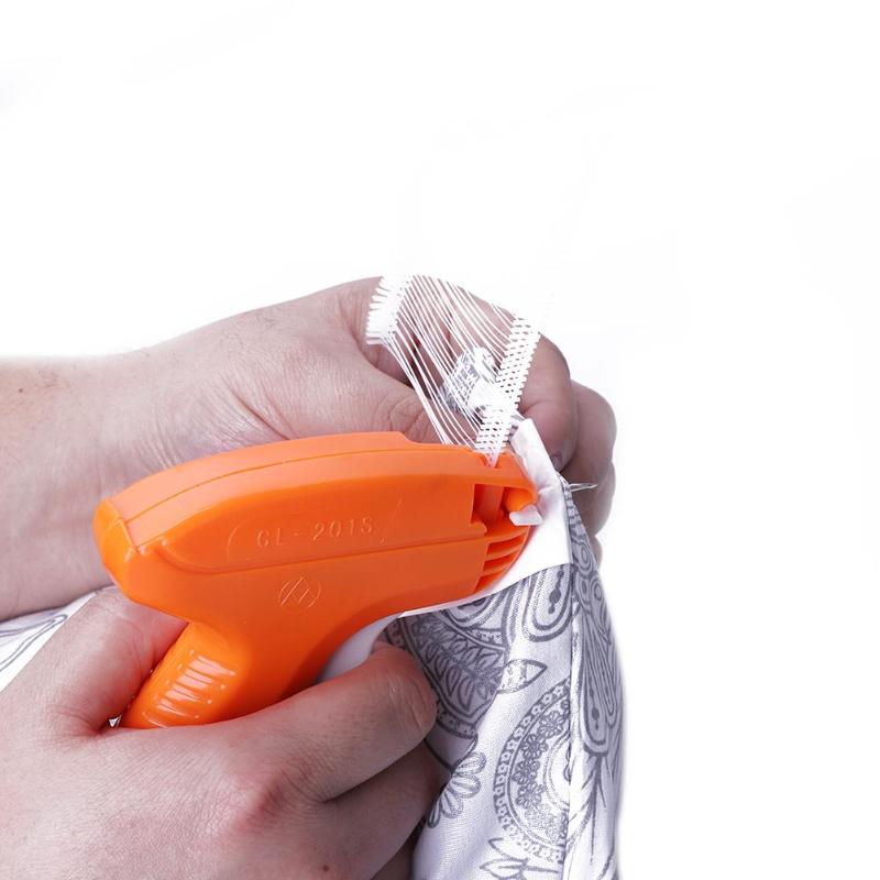 Tag Gun Clothes Garment Price Label Tagging 5 Needles 1000 Barbs Labeller Machine Sewing Tools Plastic Sticker
Tag Gun Clothes Garment Price Label Tagging 5 Needles 1000 Barbs Labeller Machine Sewing Tools Plastic Sticker