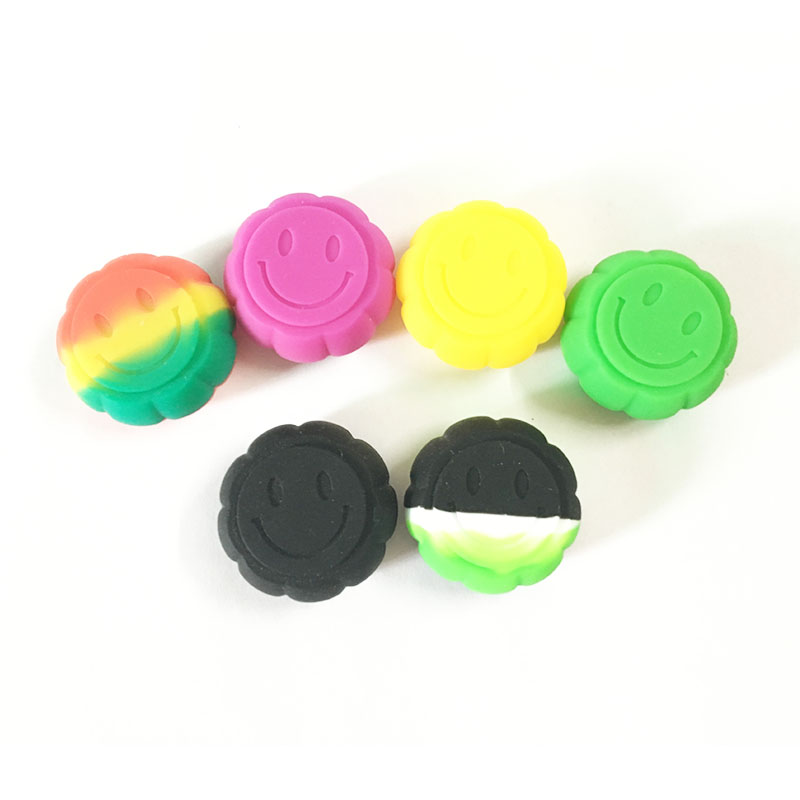 Smiley Face Silicone Oil Container Nonstick Jars 5 Ml Dab Wax Dry Herb Vaporizer Containers Wholesale
Smiley Face Silicone Oil Container Nonstick Jars 5 Ml Dab Wax Dry Herb Vaporizer Containers Wholesale