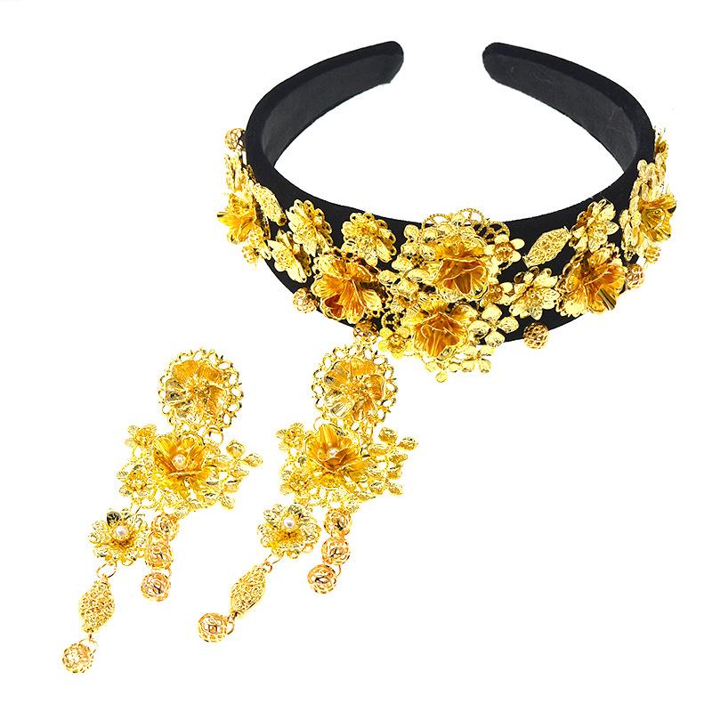 Jeweled Head Band Baroque Headband Wide Diamante Bridal Headband Embellished Hair Accessories for Women Lace Flower Crown Gold
Jeweled Head Band Baroque Headband Wide Diamante Bridal Headband Embellished Hair Accessories for Women Lace Flower Crown Gold