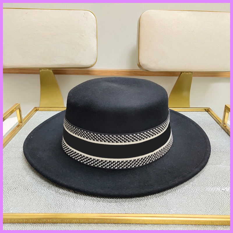 2021 WoolCap Designer Women Bucket Hat Street Solid Color Large Brim Hat Fitted Hats Caps Mens Casquette Winter Autumn Shelter Wind D218104F, Pink
2021 WoolCap Designer Women Bucket Hat Street Solid Color Large Brim Hat Fitted Hats Caps Mens Casquette Winter Autumn Shelter Wind D218104F, Pink