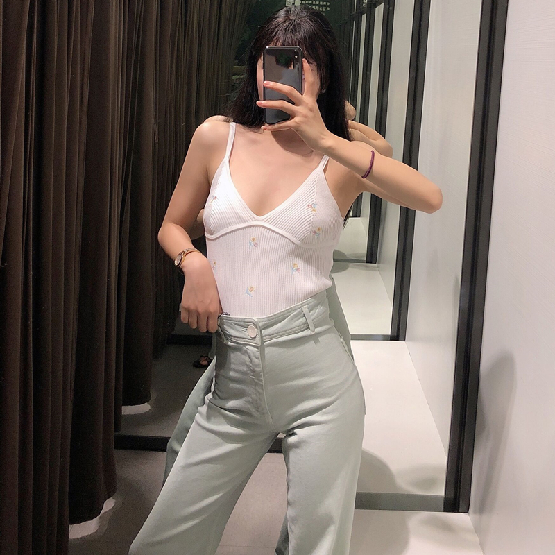new woman summer sexy white V-neck embroidery knit short crop camisole sleeveless tops bottoming vest 210308