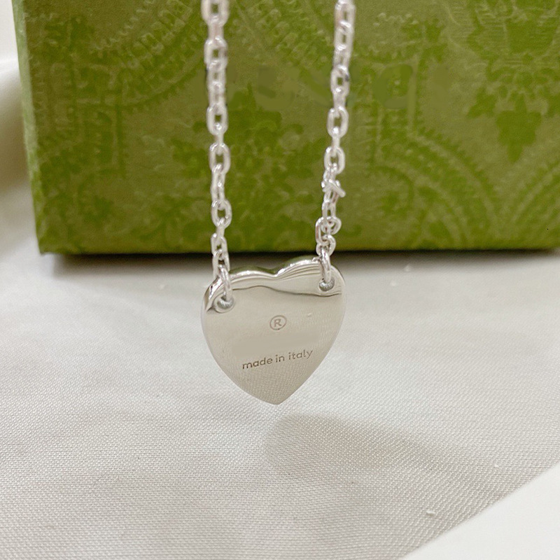 S925 Silver Love Pendant Bracelet Fashion Personality Valentine's Day Gift for Girlfriend
S925 Silver Love Pendant Bracelet Fashion Personality Valentine's Day Gift for Girlfriend