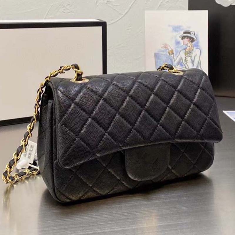 new high qulity women bag classic handbags ladies Designers Bags totes purse fashion Classic Crossbody flap popular plain great Wallets (20cm), Not sold
new high qulity women bag classic handbags ladies Designers Bags totes purse fashion Classic Crossbody flap popular plain great Wallets (20cm), Not sold